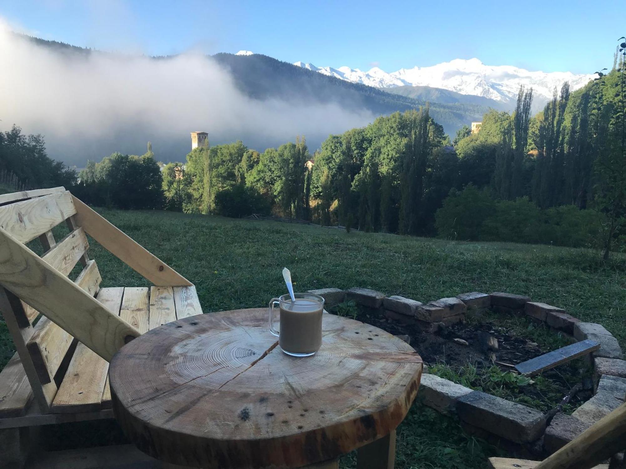River Side Svaneti Mestia Buitenkant foto